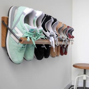 Sneaker wall スニーカーウォール ： SW-900TM タモ無垢材（約4足収納）（壁掛け　シューズラック　スリッパラック）