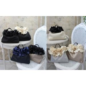 ★ＳＡＬＥ・30★　フリルのシュシュポーチ（ワンハンドル・７色有り）　巾着ミニバッグ　ポーチ　手提げ　サブバッグ　エコバッグ　ポリエステル製　軽量　お