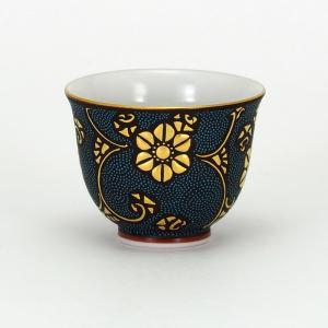 九谷焼　中田錦玉作　青粒金彩　ぐい呑　酒盃　共箱　V　R8386 九谷焼 二代 中田錦玉 『青粒金彩』ぐい呑み 陶歴 共箱 鬱金布