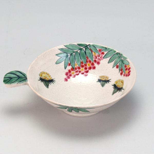 九谷焼 葉型手付5号小鉢 南天と福寿草