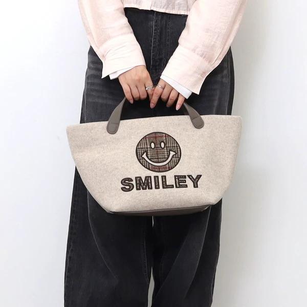 予約受付 2026年9月上旬頃 COOCO クーコ 26531-11706 SMILEY柄生地刺繍 ...