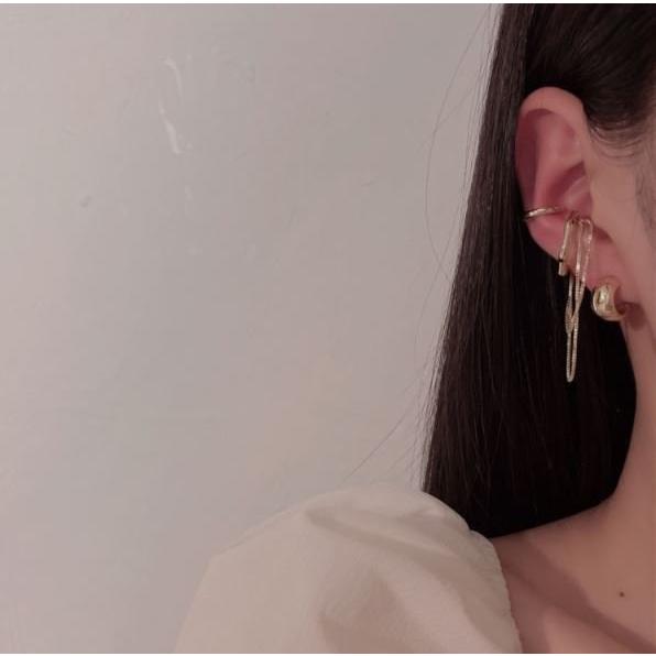 ピアス イヤーカフ イヤークリップ 2連チェーン 4点セット【カラー：ゴールド】