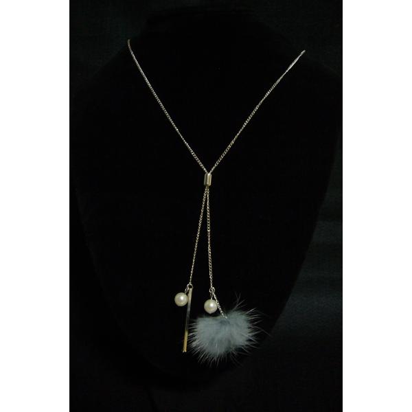 ラリエット　ふわふわ　シンプル　かわいい　おしゃれ