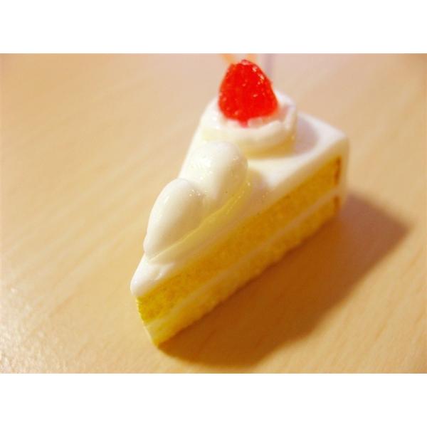 食品サンプルストラップ　三角ケーキ　ホワイト