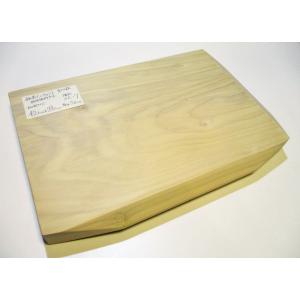 ＜新品＞いちょう（銀杏）のまな板　特殊傾斜カット形状（一枚板）識別XE-7　厚めで一般的な大きさのまな板です