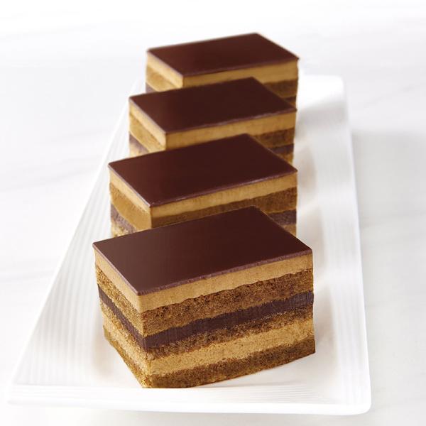 パスキエ　冷凍ミニオペラ　4個入り x 6箱セット (511002173)