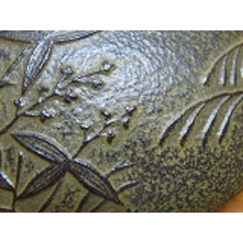 南部鉄急須　平型草花　0，6L　全13，5横18，5cm　重量1.5kg