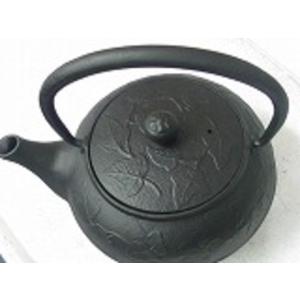 急須南部鉄　a cost-iron tea pot　つる草　0.35Ｌ 竹炭5枚付｜sumi-kurasishop