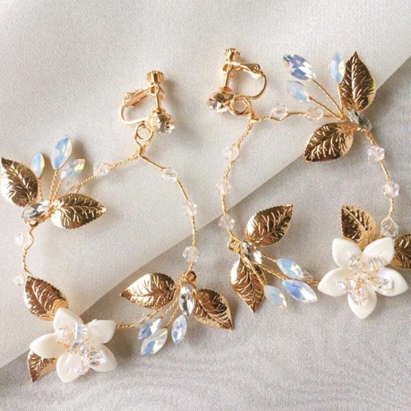 ウェディング アクセサリー【小枝 ゴールド フラワー リース イヤリング ゴールド（or ピアスより...