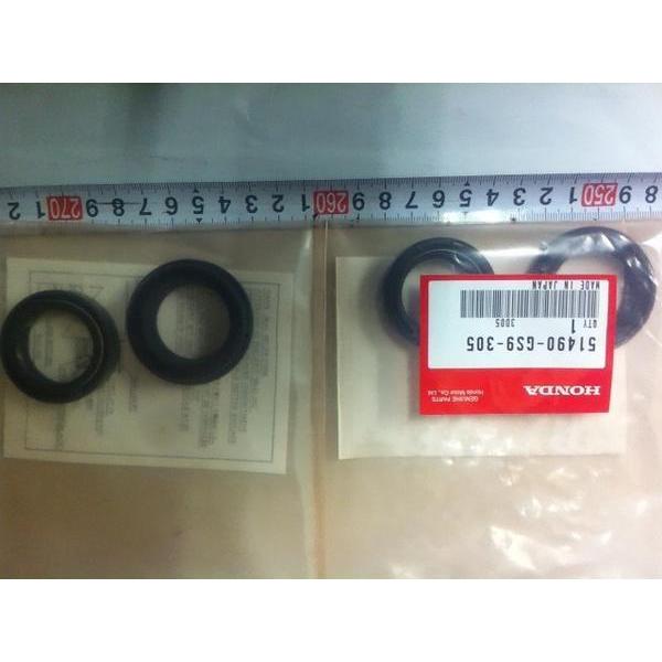新品NSR50/80Fフォークオイルシール&amp;ダストシール2個送料込51490-GS9-305