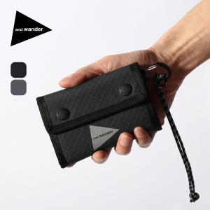 and wander アンドワンダー リフレクティブリップウォレット