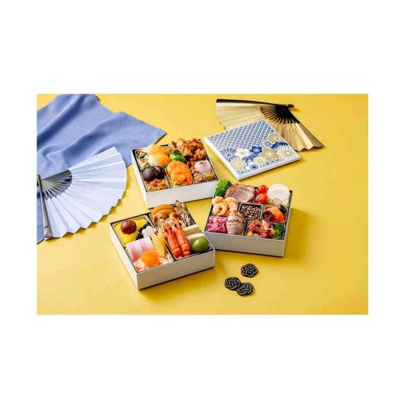 【ポイント10倍】◆和洋中おせち 珠宝 小箱〜瑠璃〜 和洋中 三段重 2人前33品目 メーカー直送 ...