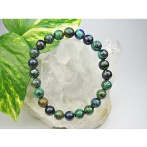 グアテマラ産翡翠天珠 手彫り九眼天珠 約33×13×10mm 一点物 : 天然石の