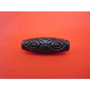 チベット紅玉髄天珠 六眼天珠 カーネリアン 約30×14mm 一点物 : 天然石