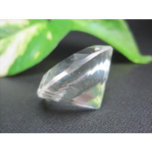 置物 水晶 多面カット Φ15mm 金属台座付き 一点物 : 天然石のお店Sun