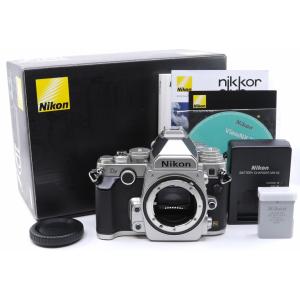 ほぼ新品＞ Nikon デジタル一眼レフカメラ D850 ブラック シャッター