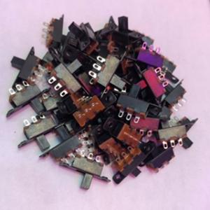 スライドスイッチ　小　50個入り