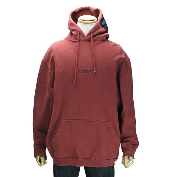 ヴェトモン VETEMENTS プルオーバー パーカー ロゴプリント UAH21TR630 コットン...