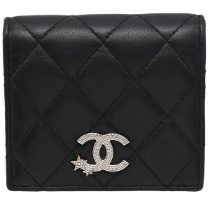 CHANEL（シャネル） 三つ折り 財布 マトラッセ クラシック スモール