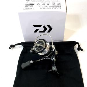 DAIWA ダイワ 24ルビアス SF2500SS 00061238 リール スピニングリール 箱付き 軽量 海釣り ◇TA4353