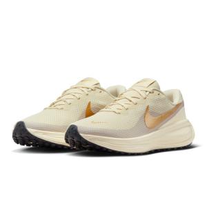 ナイキ（NIKE）（レディース）ランニングシューズ ジョギングシューズ レボリューション 8 ブラウン HJ8485-201 スポーツ シューズ