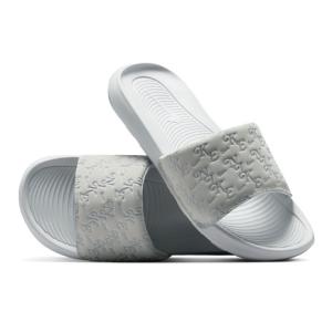 ナイキ（NIKE）（レディース）シャワーサンダル ビクトリー ワン スライド ホワイト HQ7022-011