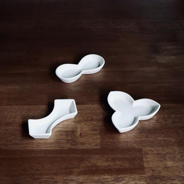 有田焼 JICON 磁今 箸置き　３種（剣・沢瀉・二葉）各1個入り  大治将典デザイン