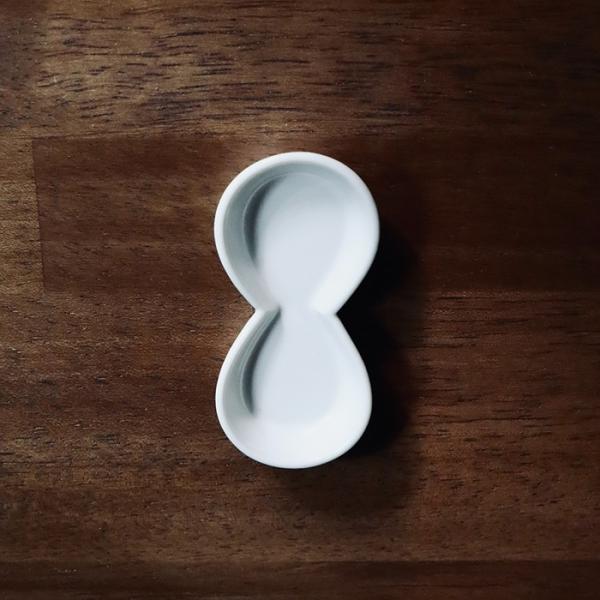 有田焼 JICON 磁今 箸置き　二葉（ふたば）2個入り  大治将典デザイン