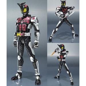 中古フィギュア S.H.Figuarts 仮面ライダーダークカブト 「仮面ライダーカブト」