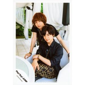 中古生写真(ジャニーズ) Hey! Say! JUMP/伊野尾慧・知念侑李/膝上・衣装黒・ネックレス・左向き・知念座り・足組み・伊野尾