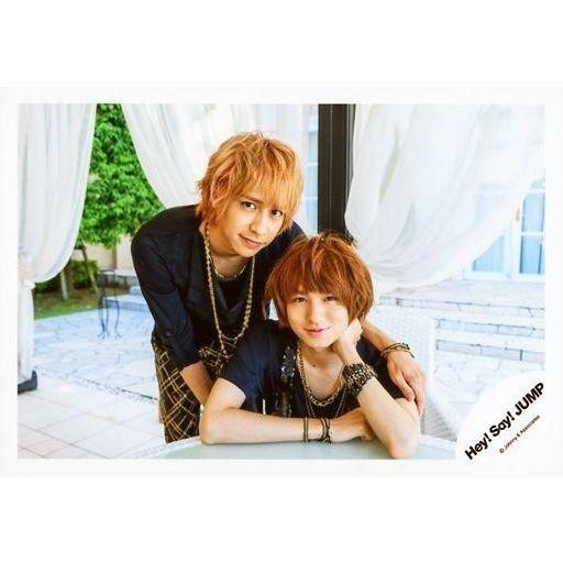 中古生写真(ジャニーズ) Hey!Say!JUMP/八乙女光・伊野尾慧/横型・上半身・伊野尾座り・衣...