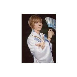 中古生写真(男性) 田中稔彦(和泉柊羽)/上半身・右向き・右手扇子・左手右腕・背景黒・キャラクターショット/「2.5次元