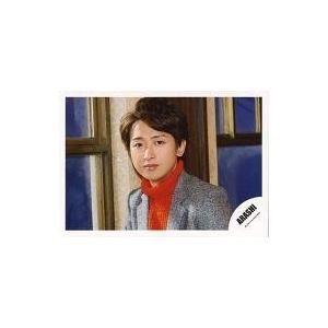 中古生写真(ジャニーズ) 嵐/大野智/横型・バストアップ・衣装グレー.オレンジ・背景窓/公式生写真
