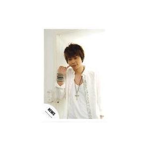 中古生写真(ジャニーズ) NEWS/増田貴久/腰上・衣装白・ネックレス・右手頬・背景白/公式生写真