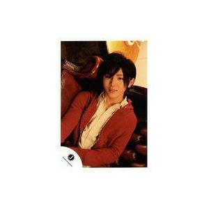 中古生写真(ジャニーズ) Hey! Say! JUMP/山田涼介/横型・ソファ座り・パーカー赤・インナー白/公式生写真
