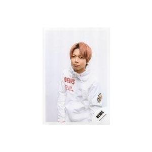 中古生写真(ジャニーズ) NEWS/増田貴久/上半身・衣装白・赤・両手下・左向き・カメラ目線・背景白/「NEWS DOME