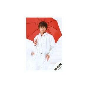 中古生写真(ジャニーズ) Kis-My-Ft2/北山宏光/膝上・衣装白・右手傘・カメラ目線・背景白/シングル「君、僕。」MV＆ジャケ写オフショット