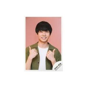 中古生写真(ジャニーズ) Travis Japan/中村海人/バストアップ・衣装カーキ・白・両手親指...