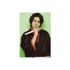 中古生写真(男性) 八神蓮/上半身・衣装黒・赤・和服・右手顎・扇子・背景緑/「歴タメLive〜 歴史好きのエンターテイナー大集合!〜第4弾」