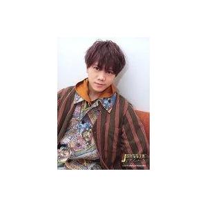 中古生写真(ジャニーズ) 7 MEN 侍/佐々木大光/上半身・衣装グレー・赤・茶色・両手下・ソファ/「JOHNNYS’ IsLAND」オリジナ