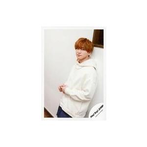 中古生写真(ジャニーズ) Hey! Say! JUMP/知念侑李/膝上・衣装白・両手曲げ・左向き・寄...