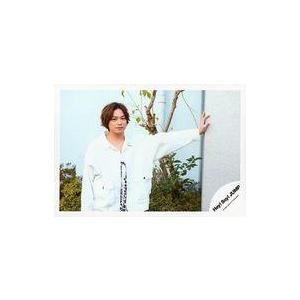 中古生写真(ジャニーズ) Hey! Say! JUMP/高木雄也/横型・上半身・衣装白・左手壁・植物...