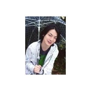 中古生写真(男性) 林修司/上半身・衣装白.黒・右手傘・歯見せ・私服ショット/朗読劇「極上文學IV・藪の中」ブロマイド