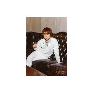 中古生写真(ジャニーズ) Kis-My-Ft2/北山宏光/全身・衣装白・ソファ座り・右手ピース/「Kis-My-Ft2 LIVE