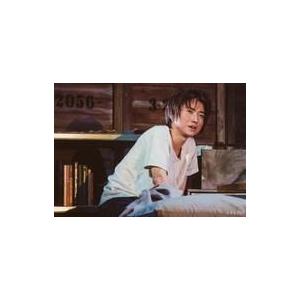 中古生写真(男性) 藤原竜也/ライブフォト・横型・上半身・座り・衣装白・体右向き・枕・本/舞台「鱈々」舞台写真Aセット