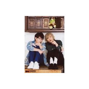 中古生写真(男性) 豊永利行・浅沼晋太郎/全身・衣装青.黒・座り・左手指差し/「KPF(北九州ポップ...