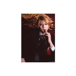 中古生写真(男性) 堂本翔平(ジャン・カルロ)/上半身・仮面・ソファ赤・キャラクターショット/「THE STAGE ラッキード