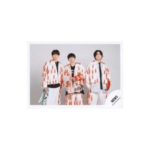 中古生写真(STARTO) NEWS/小山慶一郎・加藤シゲアキ・増田貴久/横型・膝上/NEWS オリジナルフォト2025/公式生写真