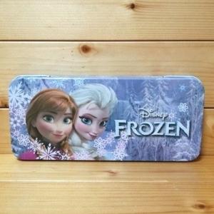 アウトレット 新品未使用ですが中古扱い ディズニー（Disney）アナと雪の女王　缶ペンケース（二人）キャラクター文房具/筆箱/MDFZ-015 ポイント消化 景品に