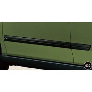 ダイハツタフト（LA900S） 純正バックドアガーニッシュ ダイハツ (ZT)バックドアガーニッシュ(メッキ)「ダイハツ純正用品